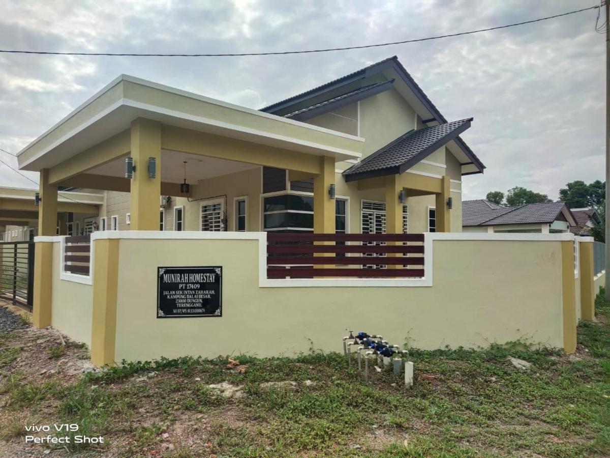 Munirah Homestay Dungun Exteriör bild